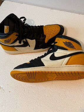 Nike Air Jordan 1 Retro High OG Taxi Yellow Toe Men's Size 10.5 (555088-711)